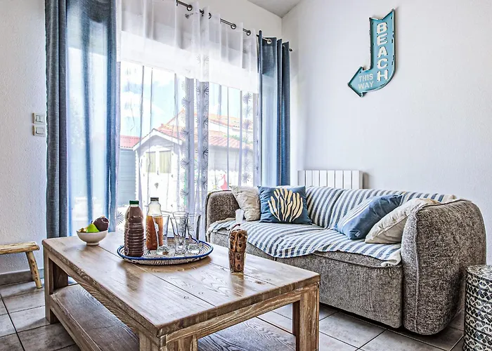 De Torreilles-4 By Interhome Tatil Evi *